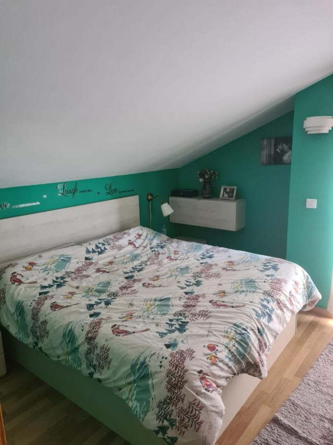 Urifer Appartement Cóbreces Buitenkant foto
